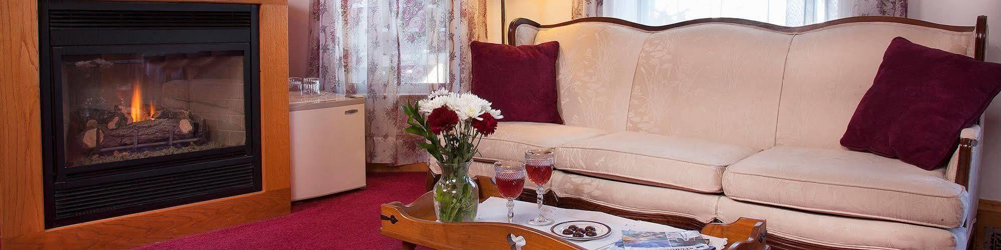The Sawyer House Bed & Breakfast Стерджен-Бей Екстер'єр фото